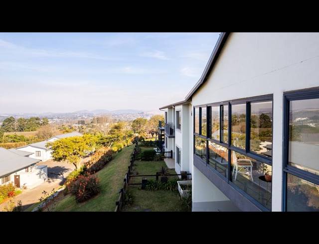 2 BEDROOM APARTMENT FOR SALE IN HOWICK NORTH